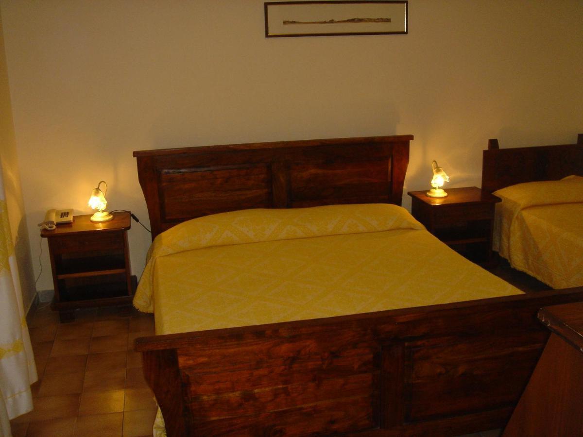 Malaspina Hotel & Resort Bosa Buitenkant foto