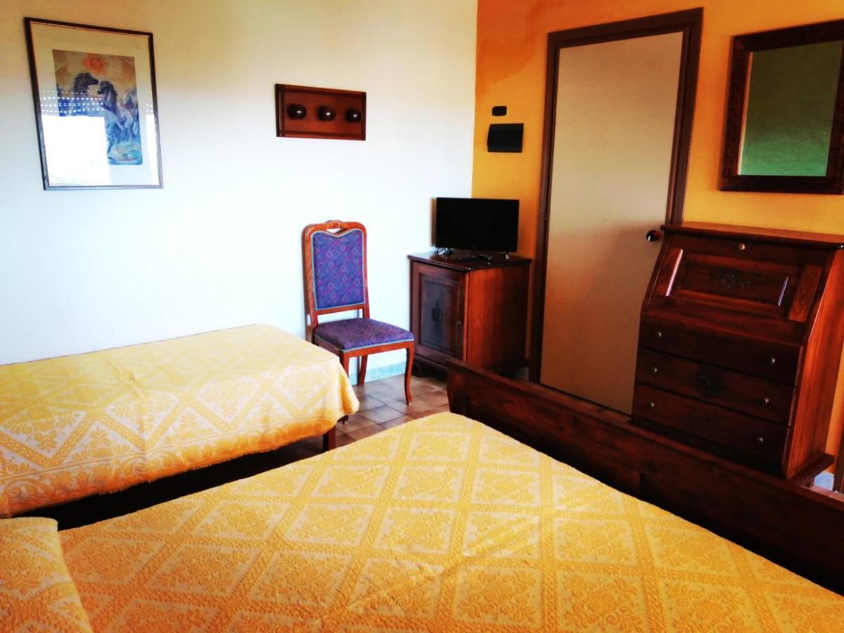 Malaspina Hotel & Resort Bosa Buitenkant foto