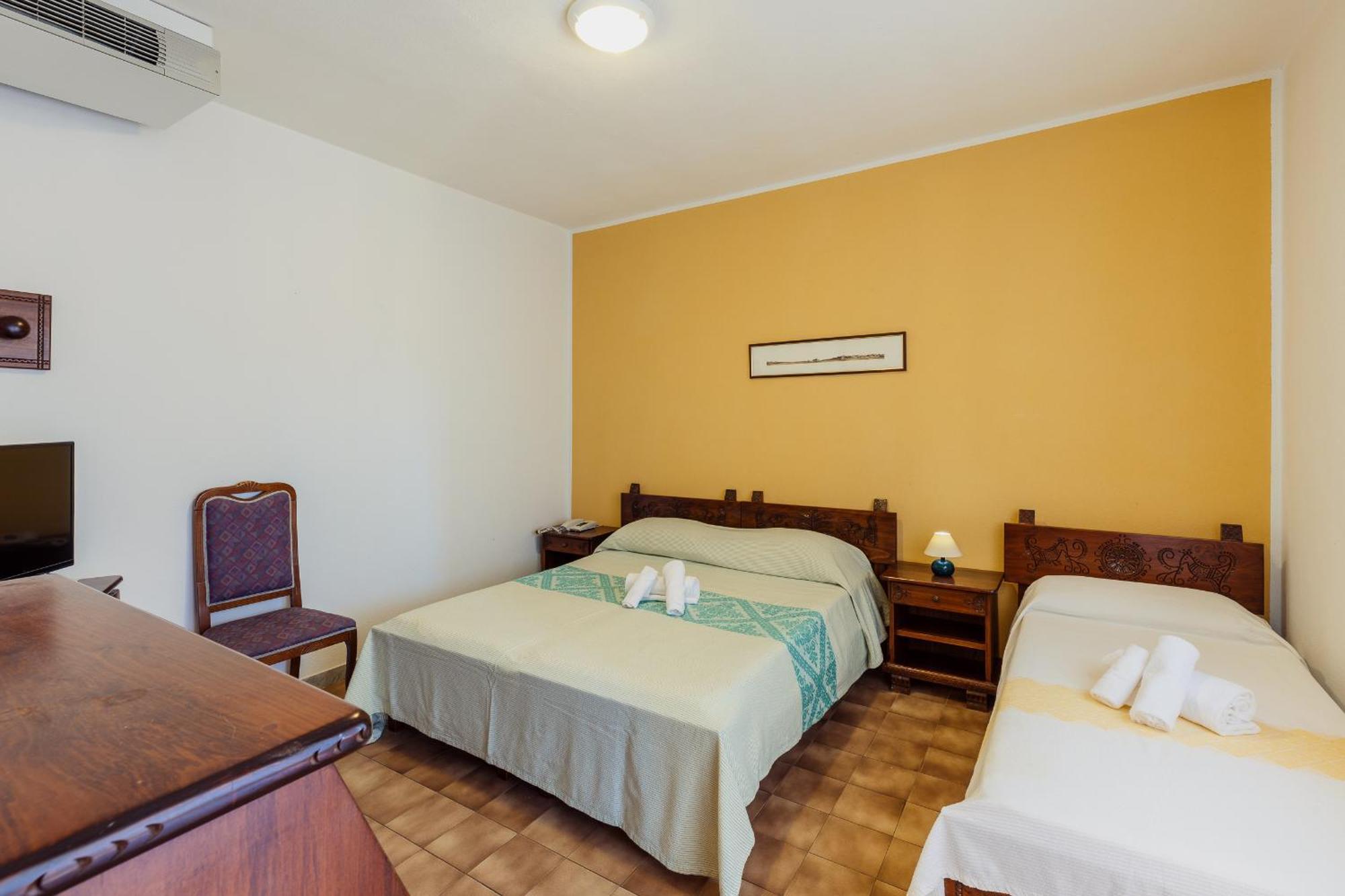 Malaspina Hotel & Resort Bosa Buitenkant foto