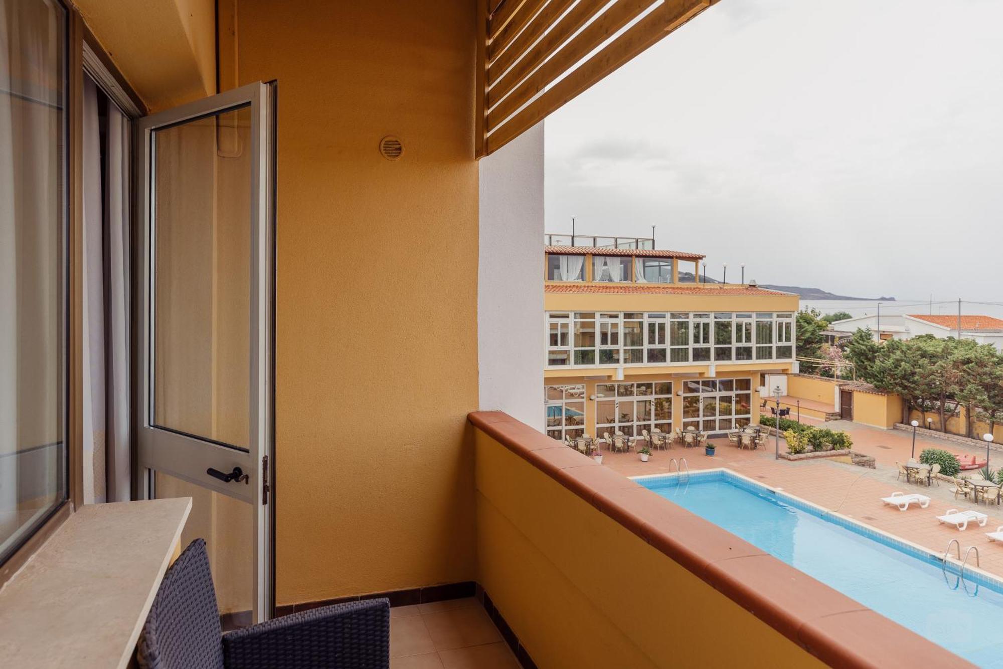 Malaspina Hotel & Resort Bosa Buitenkant foto