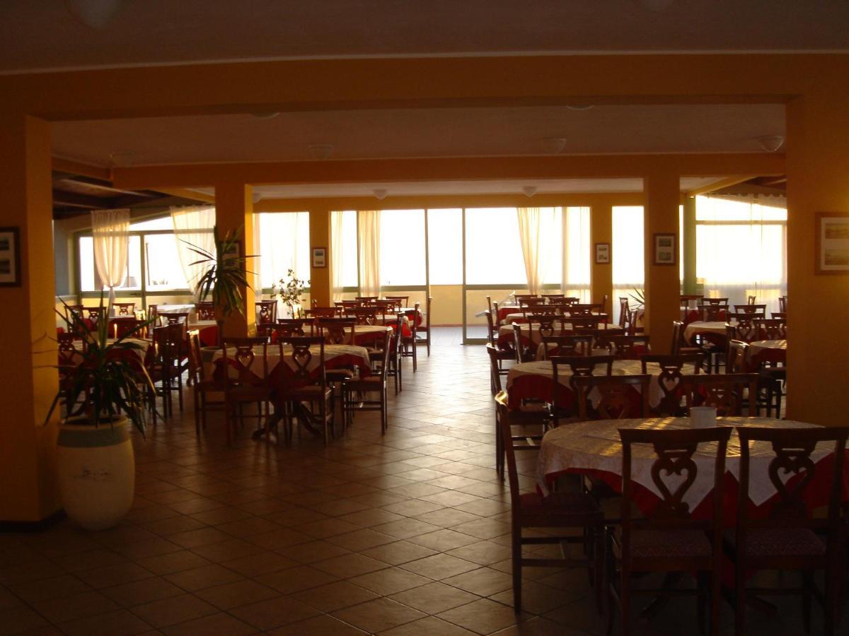 Malaspina Hotel & Resort Bosa Buitenkant foto