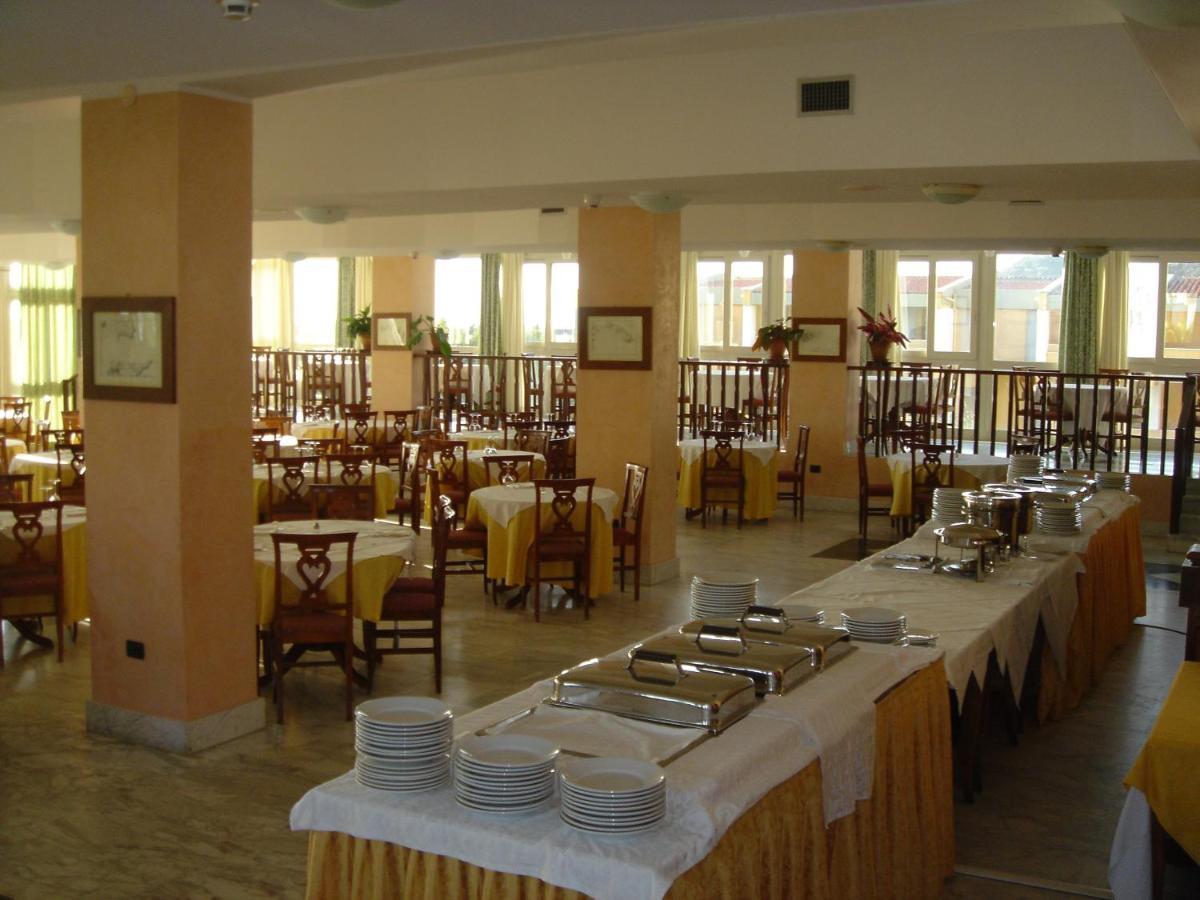 Malaspina Hotel & Resort Bosa Buitenkant foto